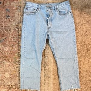 Levi's Light Blue Straight Women Capri Jeans